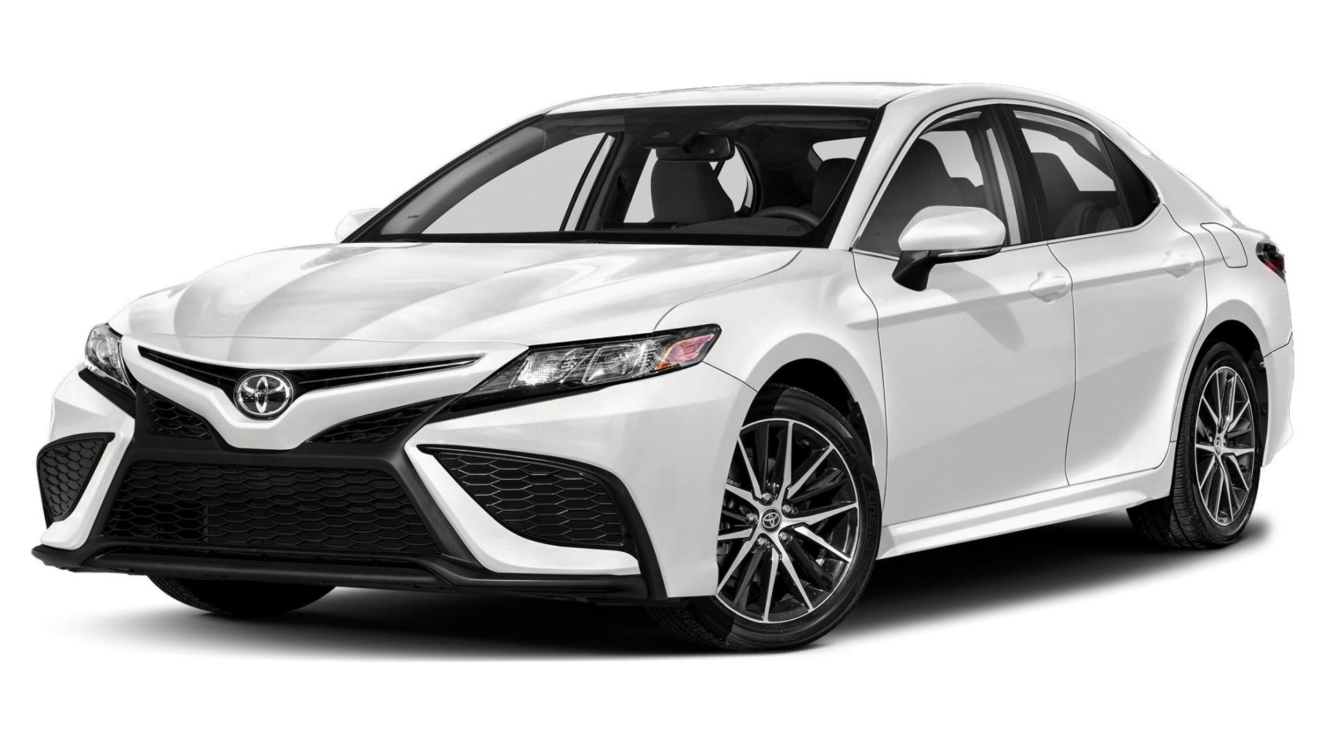 Toyota Camry XLE Hybrid 2024